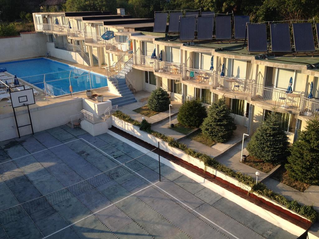 Hotel Moskoiani Byala  Exterior photo